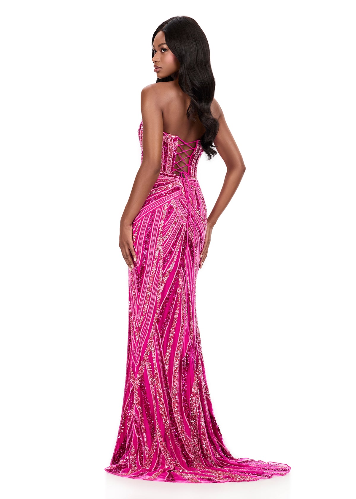 ナイト　テーラーズ ASHLEYlauren Style 12230 - Fitted Beaded Dress with Lace Up Back