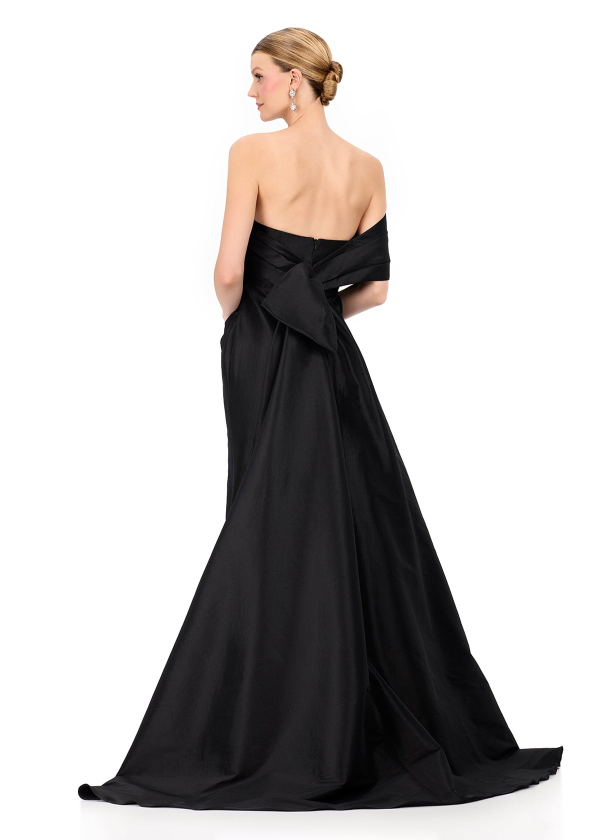 ASHLEYlauren E12323 – Off-Shoulder Taffeta Bow Mermaid Gown